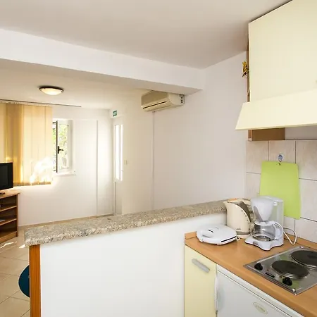 Apartment Hrvoje Place